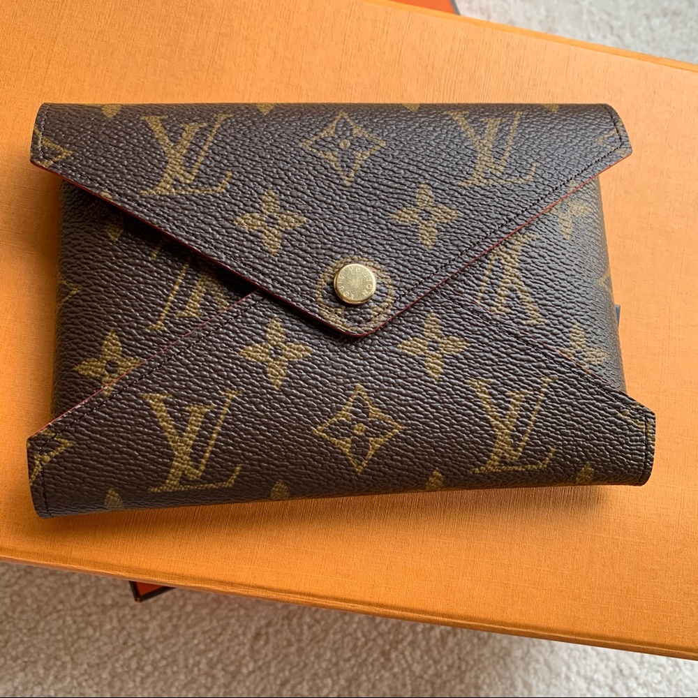 Louis Vuitton kirigami medium pouch